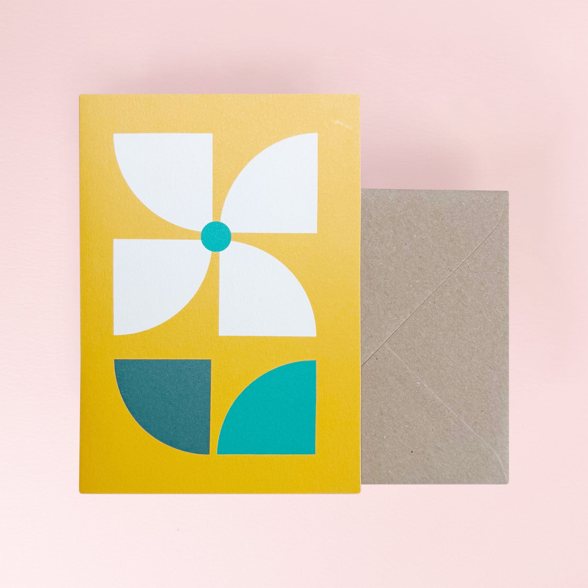 graphic_factory_yellow_card